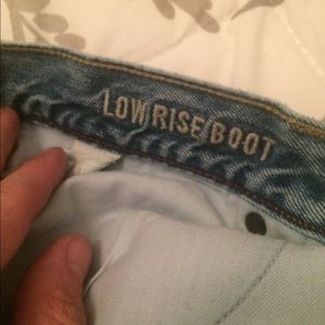 American Eagle Low Rise Boot Cut 31-32